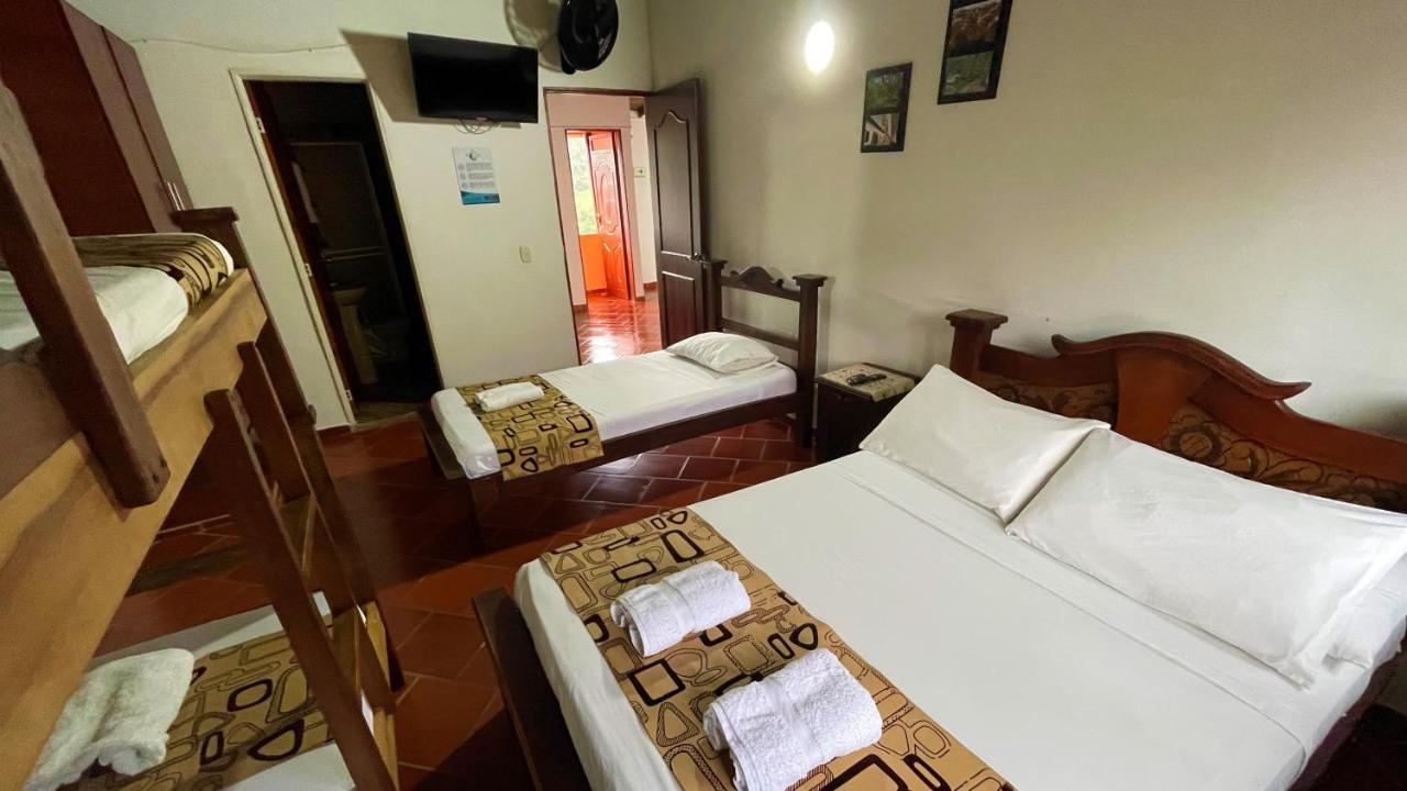 Hotel Campestre Palmas Del Zamorano San Gil Dış mekan fotoğraf