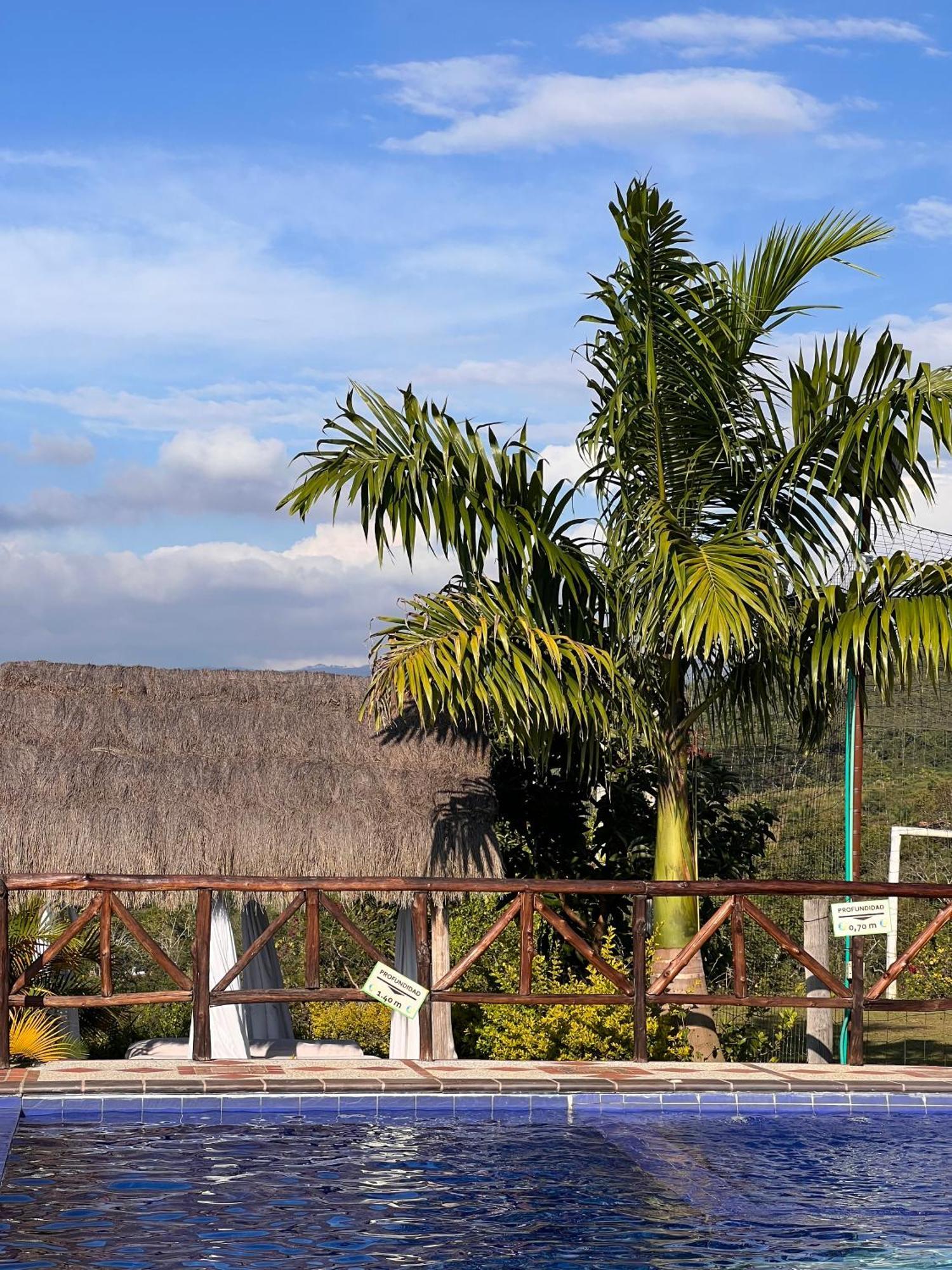 Hotel Campestre Palmas Del Zamorano San Gil Dış mekan fotoğraf