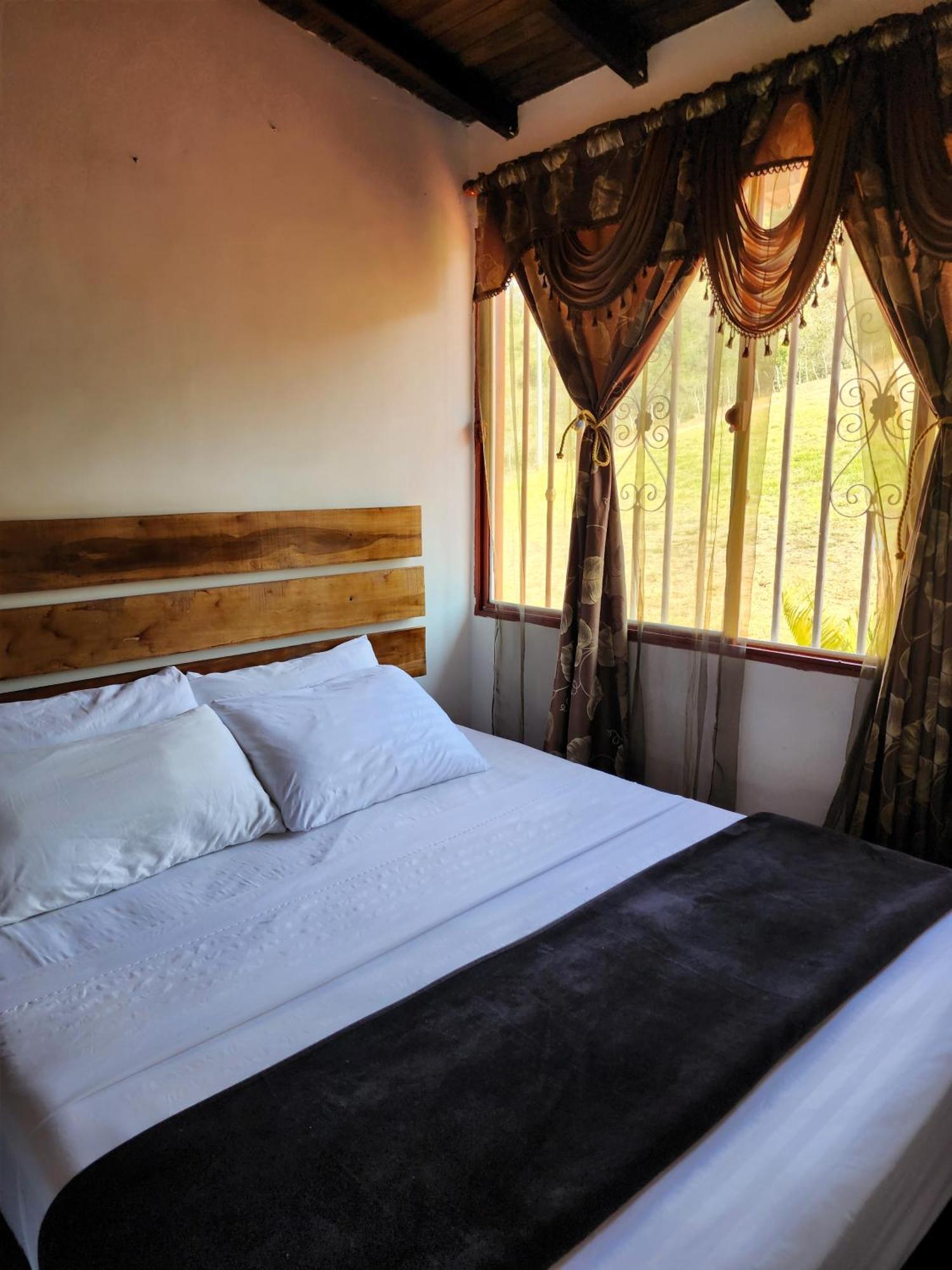 Hotel Campestre Palmas Del Zamorano San Gil Dış mekan fotoğraf