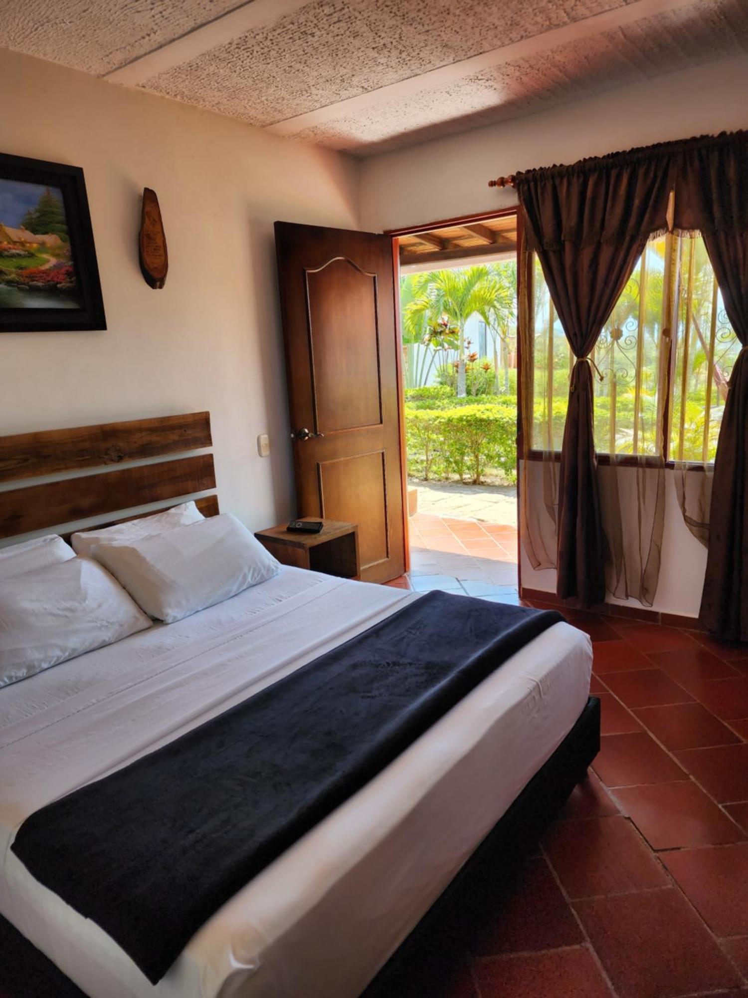 Hotel Campestre Palmas Del Zamorano San Gil Dış mekan fotoğraf