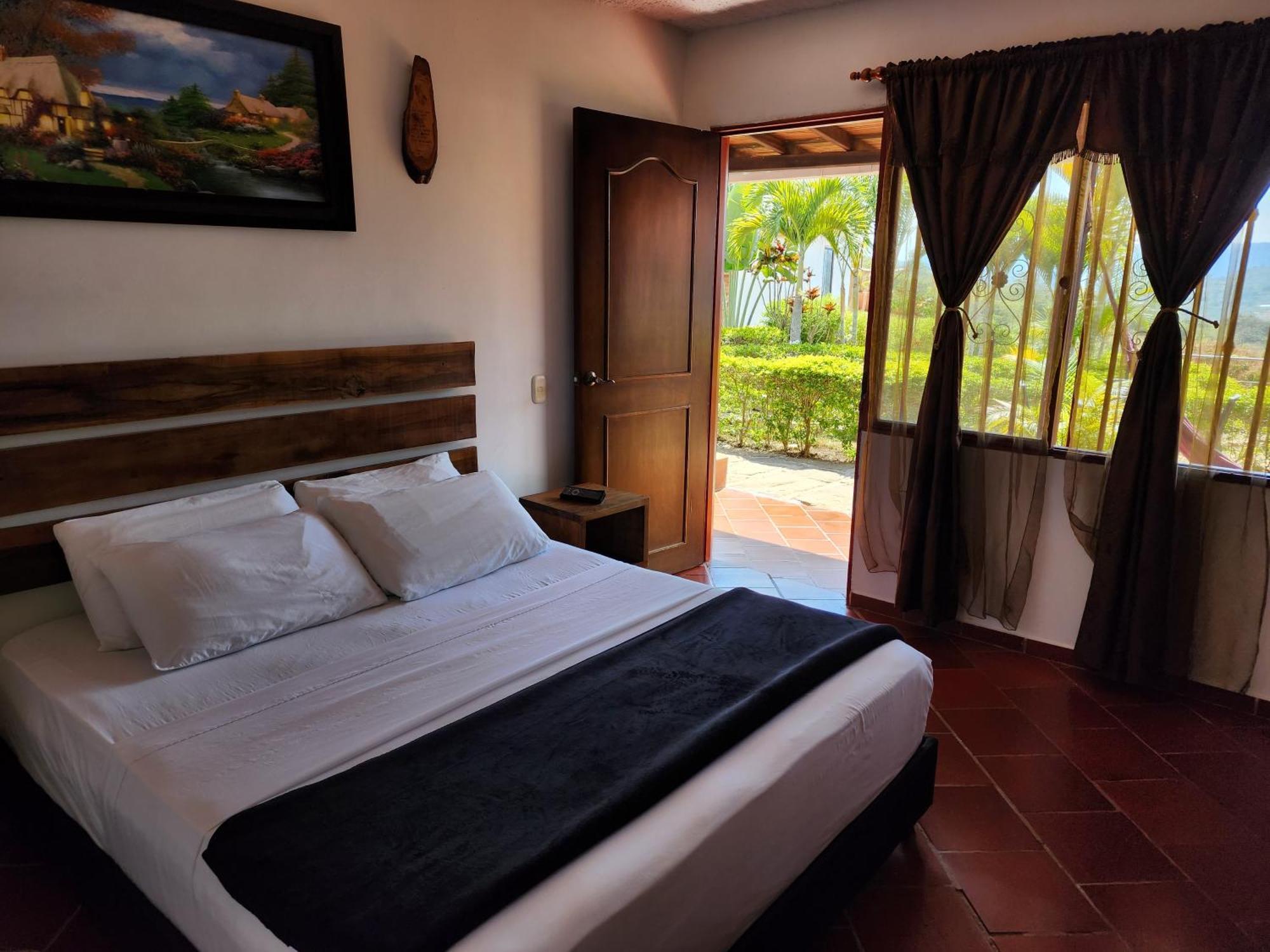 Hotel Campestre Palmas Del Zamorano San Gil Dış mekan fotoğraf