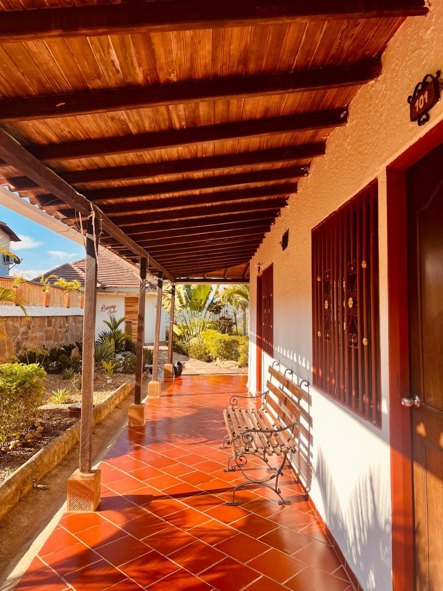 Hotel Campestre Palmas Del Zamorano San Gil Dış mekan fotoğraf