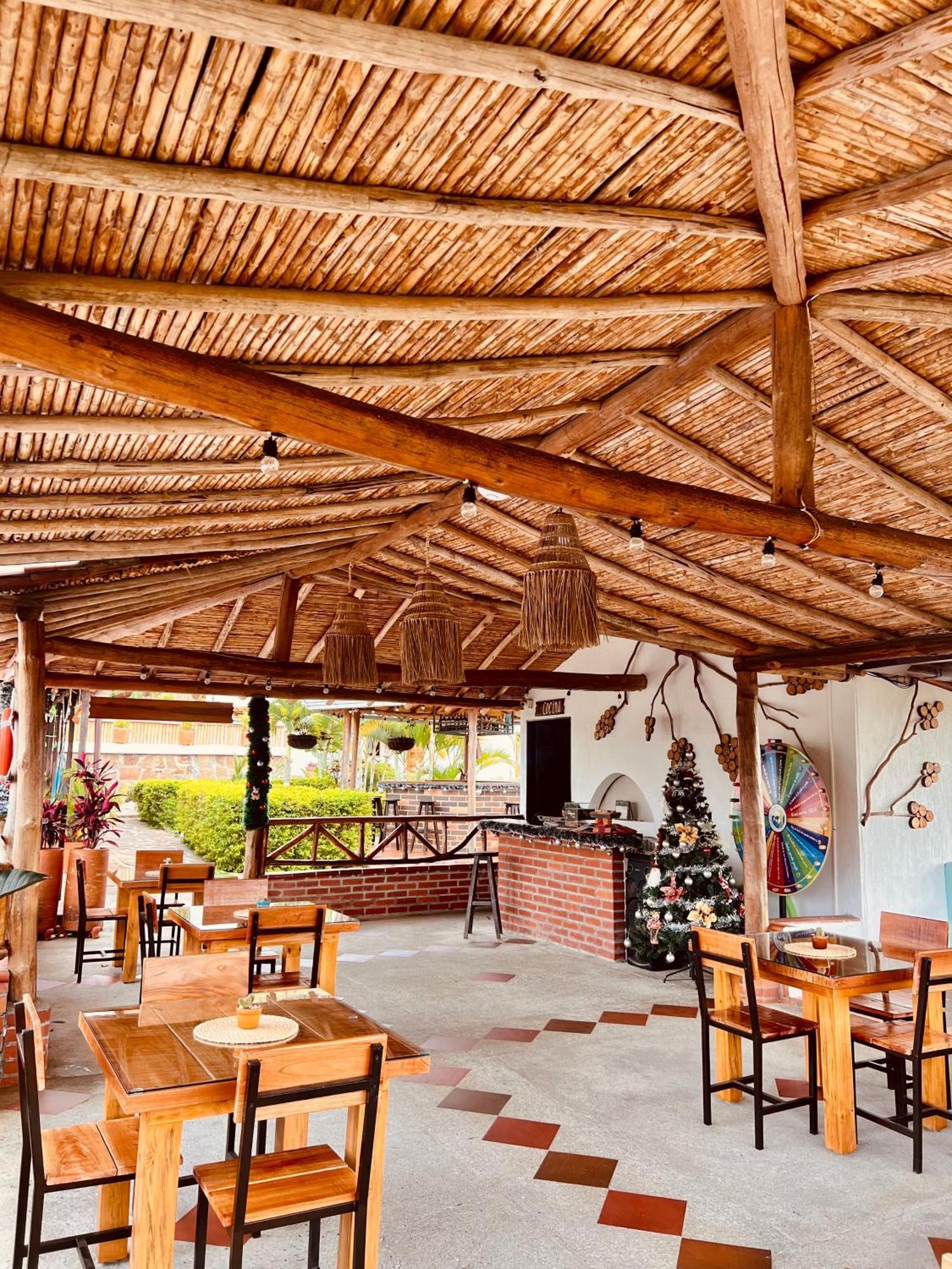 Hotel Campestre Palmas Del Zamorano San Gil Dış mekan fotoğraf